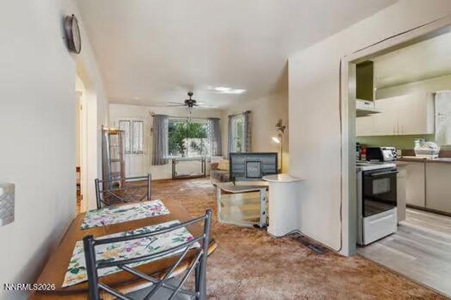 645 Stanford Way, Sparks, NV 89431