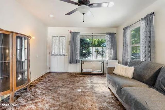 645 Stanford Way, Sparks, NV 89431