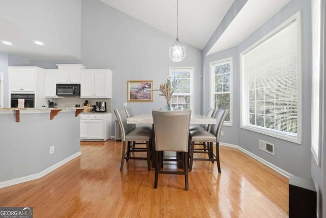3352 Walnut Ridge, Atlanta, GA 30349
