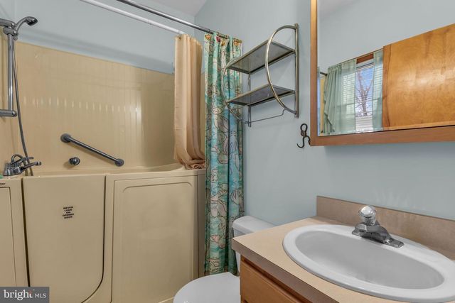 816 THIRD AVE, Toms River, NJ 08757