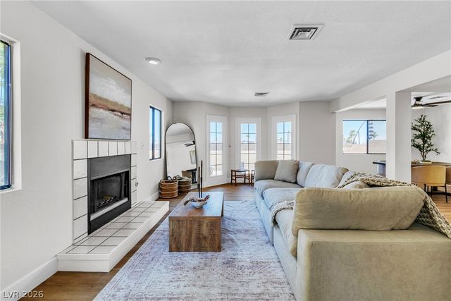 3924 Delos Drive, Las Vegas, NV 89103