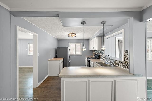 11216 Unity Drive, Warren, MI 48089