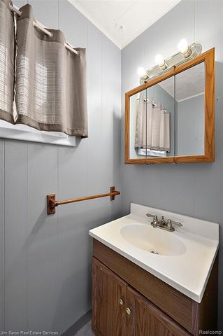 11216 Unity Drive, Warren, MI 48089