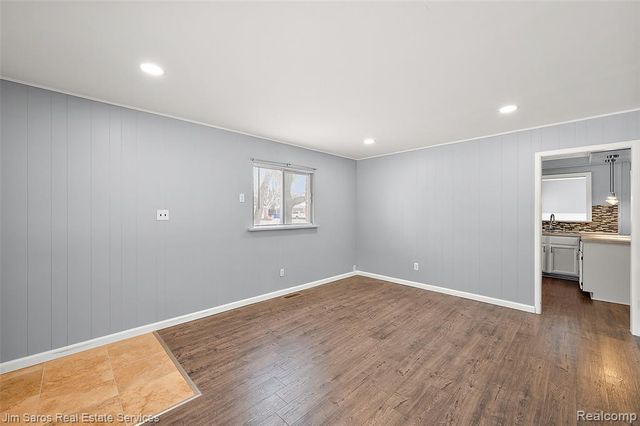 11216 Unity Drive, Warren, MI 48089