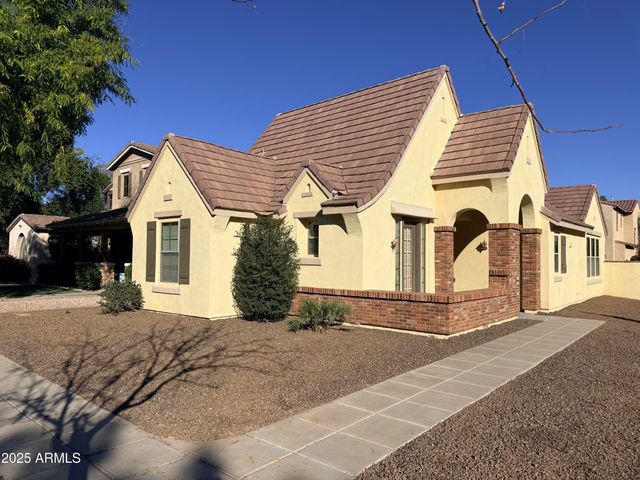 15384 W DAHLIA Drive, Surprise, AZ 85379