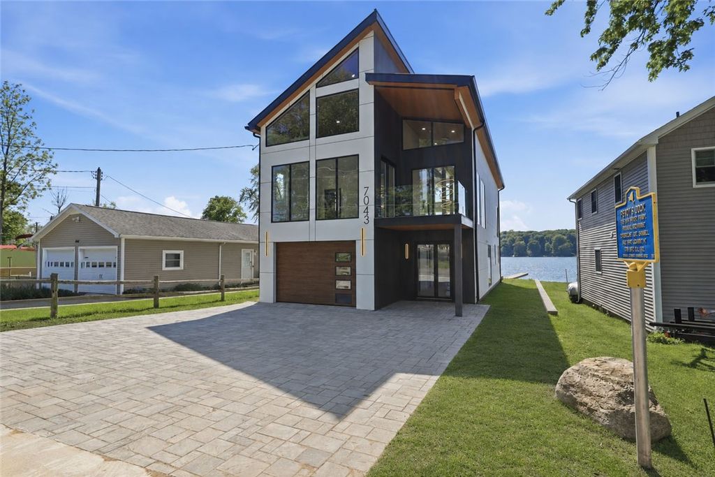 7043 Lake Bluff Road, Huron, NY 14590