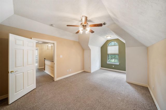 901 Longmire Road 28, Conroe, TX 77304