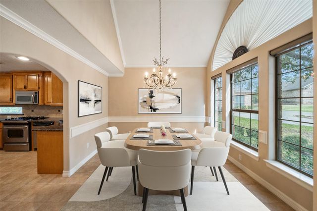 901 Longmire Road 28, Conroe, TX 77304