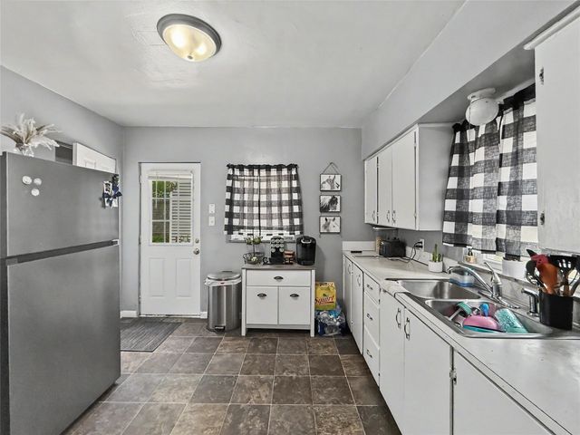 3508 37th Street, Des Moines, IA 50310