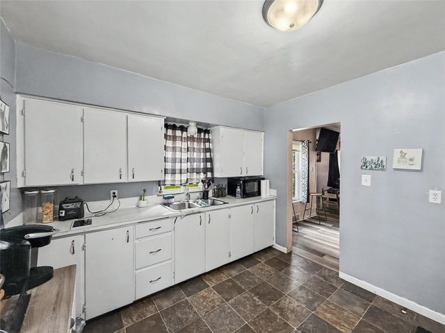 3508 37th Street, Des Moines, IA 50310