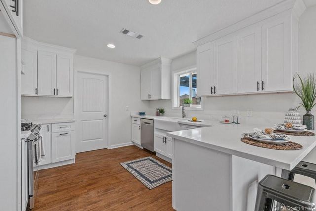 1517 Sarah Drive, Lake Charles, LA 70605