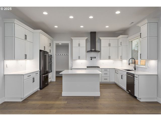 15225 Se TOWERS Ter, Milwaukie, OR 97267