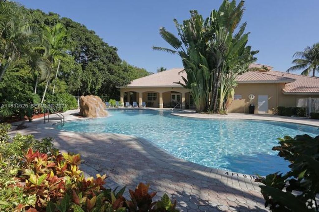 5520 NW 61st St 217, Coconut Creek, FL 33073