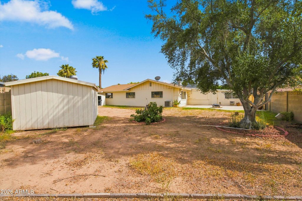 4518 N 36TH Place, Phoenix, AZ 85018 — photo 4