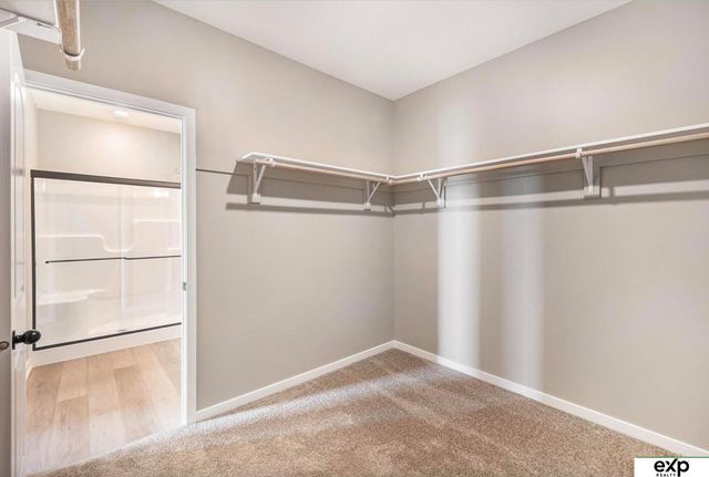 6851 Stony Point Drive, Papillion, NE 68133