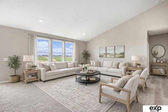 6851 Stony Point Drive, Papillion, NE 68133