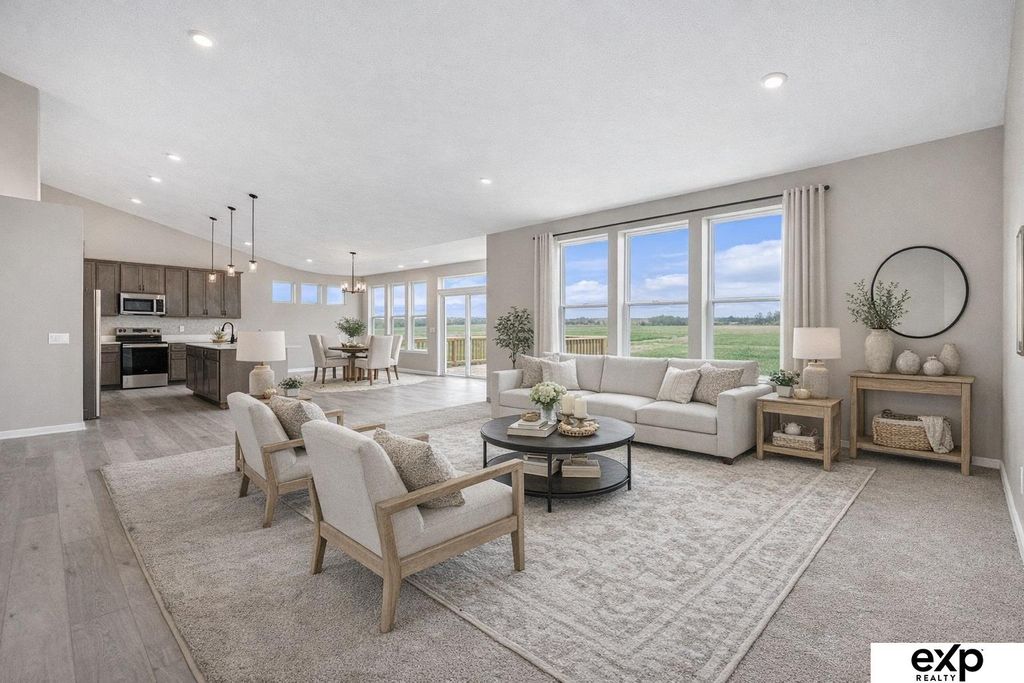 6851 Stony Point Drive, Papillion, NE 68133