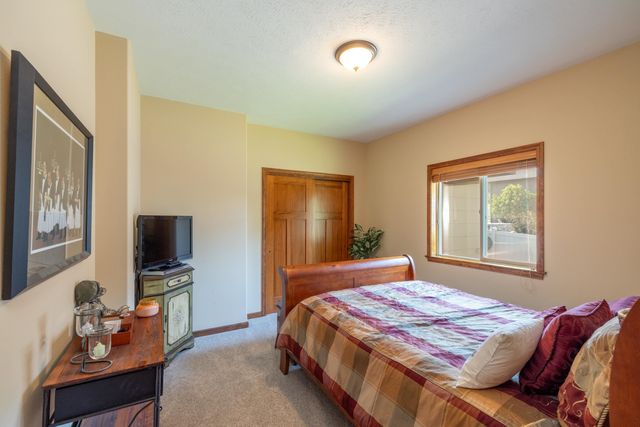 9405 N Phoebe St, Spokane, WA 99208