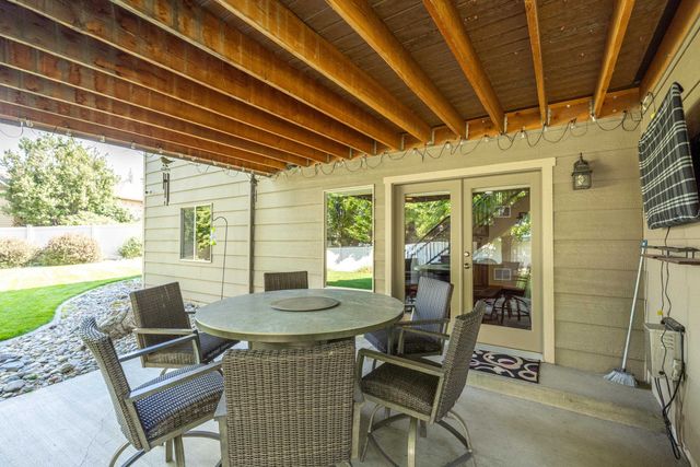 9405 N Phoebe St, Spokane, WA 99208