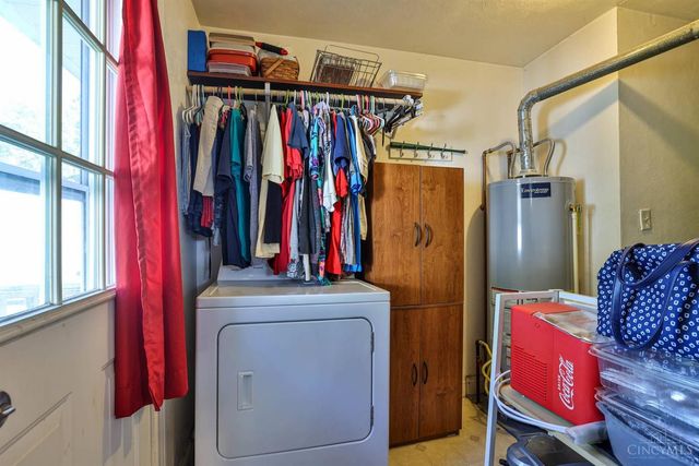 3207 Raymond Drive, Middletown, OH 45042