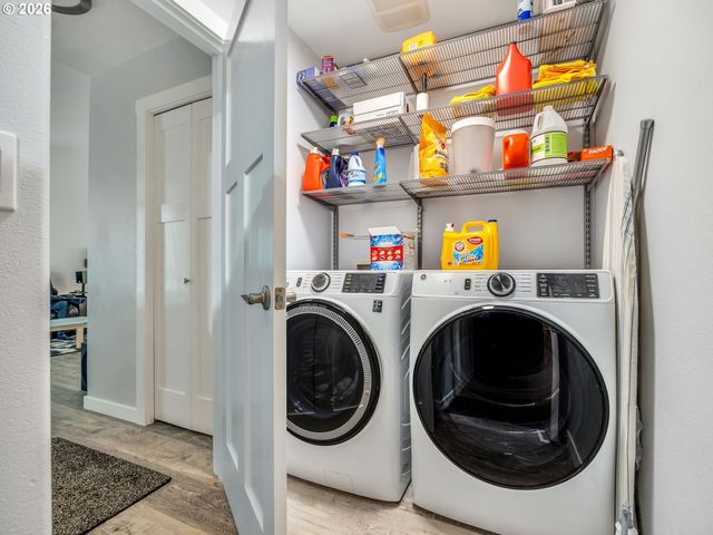 320 SOUTH St, Astoria, OR 97103