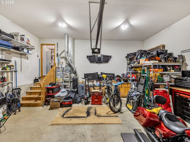 320 SOUTH St, Astoria, OR 97103