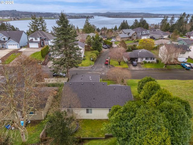 320 SOUTH St, Astoria, OR 97103