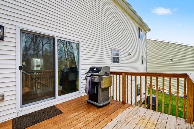 375 N Tannenbaum Trail NE, Cedar Springs, MI 49319