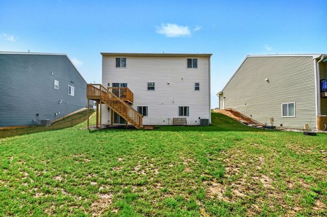 375 N Tannenbaum Trail NE, Cedar Springs, MI 49319