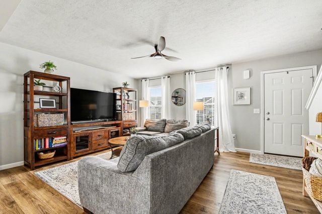 375 N Tannenbaum Trail NE, Cedar Springs, MI 49319
