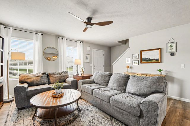 375 N Tannenbaum Trail NE, Cedar Springs, MI 49319