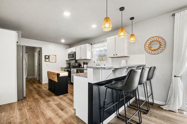 375 N Tannenbaum Trail NE, Cedar Springs, MI 49319