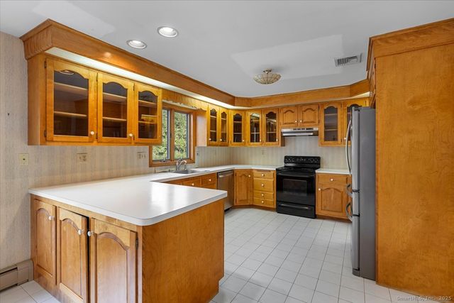 501 Radmere Road, Cheshire, CT 06410