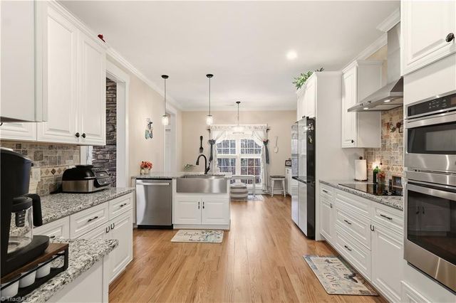 163 Meeting House Lane, Advance, NC 27006