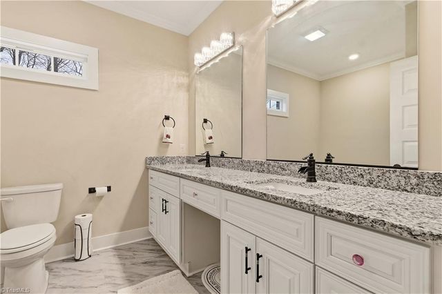 163 Meeting House Lane, Advance, NC 27006