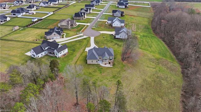 163 Meeting House Lane, Advance, NC 27006