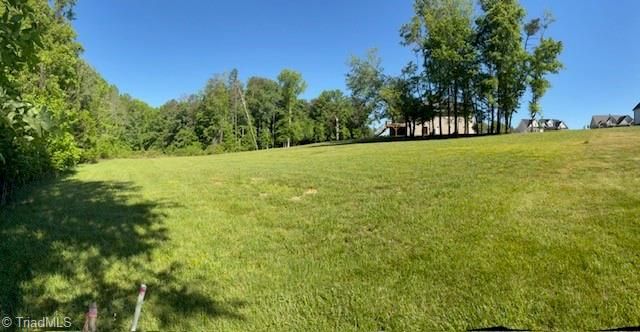 163 Meeting House Lane, Advance, NC 27006