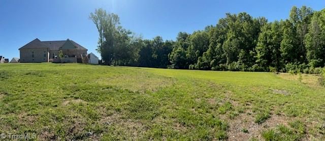 163 Meeting House Lane, Advance, NC 27006
