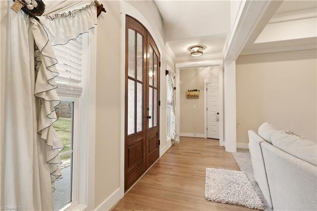 163 Meeting House Lane, Advance, NC 27006