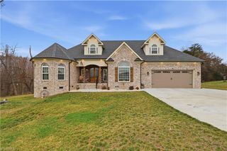 163 Meeting House Lane, Advance, NC 27006