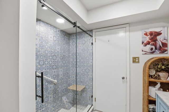 31467 Wellston Drive, Warren, MI 48093