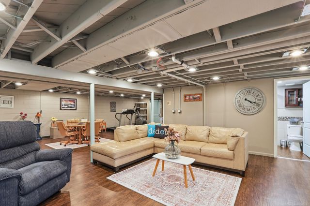 31467 Wellston Drive, Warren, MI 48093