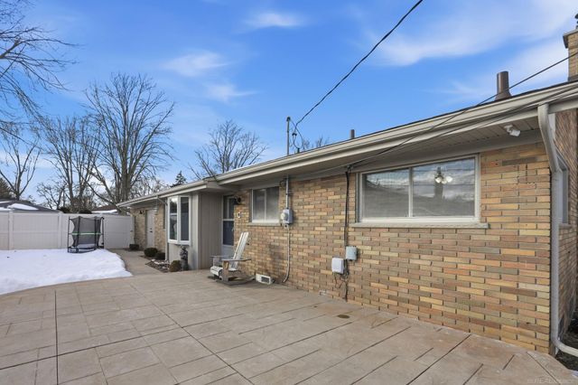 31467 Wellston Drive, Warren, MI 48093