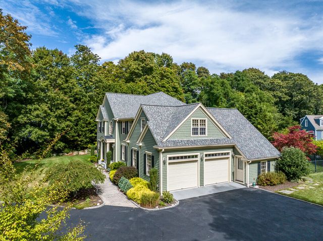 5 Pine Street, Sandwich, MA 02563