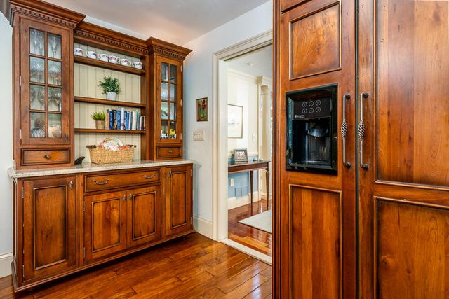 5 Pine Street, Sandwich, MA 02563