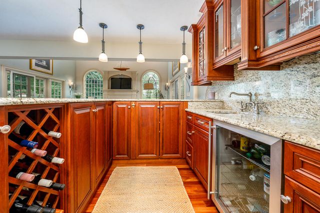 5 Pine Street, Sandwich, MA 02563