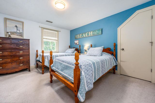 5 Pine Street, Sandwich, MA 02563