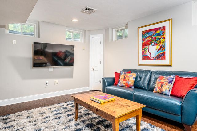 5 Pine Street, Sandwich, MA 02563
