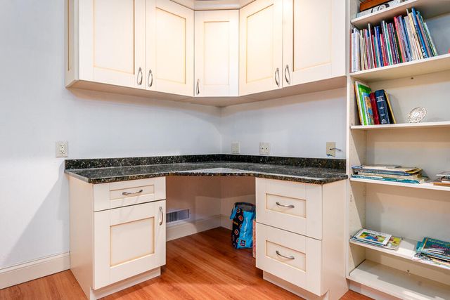 5 Pine Street, Sandwich, MA 02563