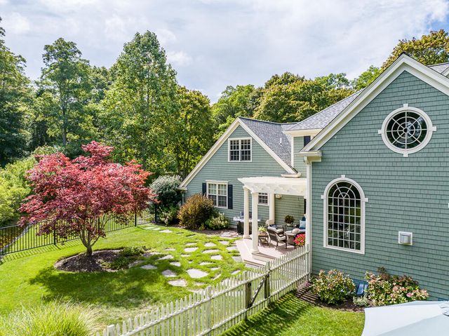 5 Pine Street, Sandwich, MA 02563